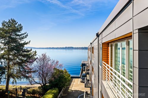 301-733 Lake St S, Kirkland, WA, 98033-6445 | Card Image