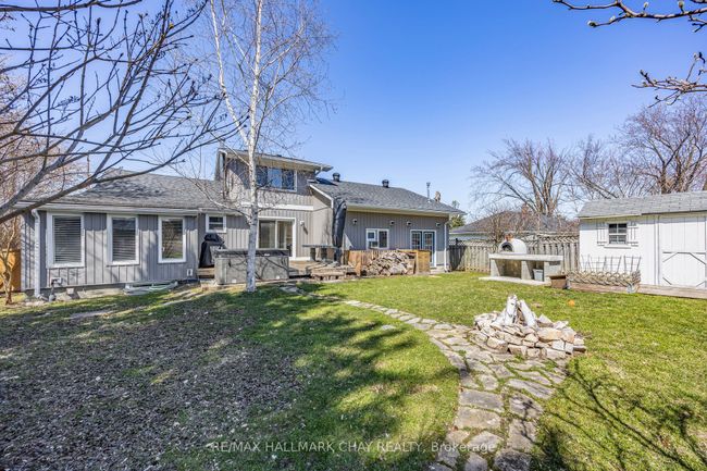 7913 Main St, House other with 3 bedrooms, 2 bathrooms and 4 parking in Adjala Tosorontio ON | Image 27