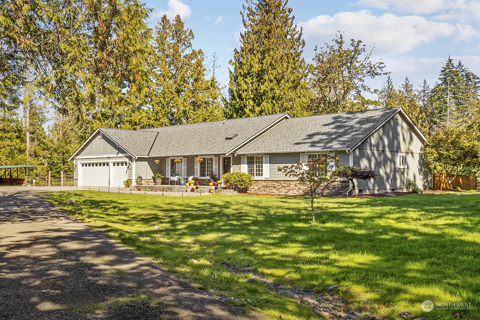 Country Woods Ln, Kingston, WA 98346