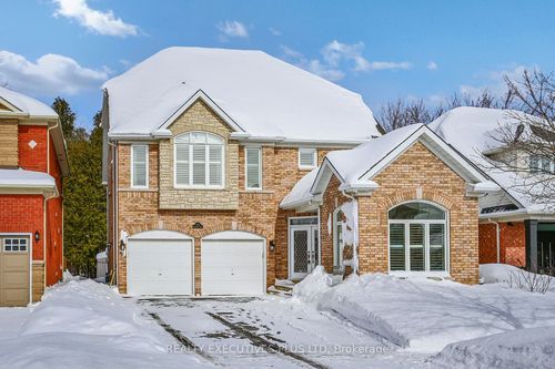 525 Summerpark Cres, Pickering, ON, L1V7A7 | Card Image