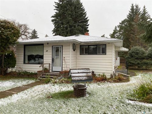 206 Watson St, Lipton, SK, S0G1S0 | Card Image