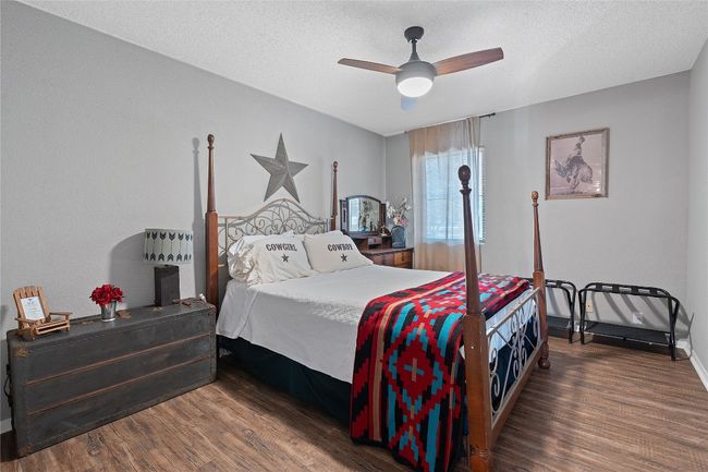 111 Comanche Pt, Townhouse with 3 bedrooms, 2 bathrooms and 2 parking in Point Venture TX | Image 15