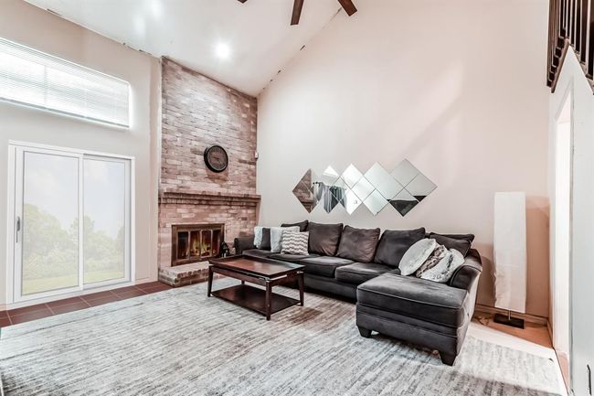 16619 Capewood Dr, House other with 2 bedrooms, 2 bathrooms and 2 parking in Humble TX | Image 4