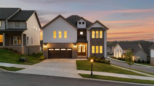 9891 Trestle Cir, Ooltewah, TN, 37363-1452 | Card Image