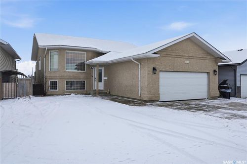 339 W Hampton Blvd, Saskatoon, SK, S7R0B5 | Card Image