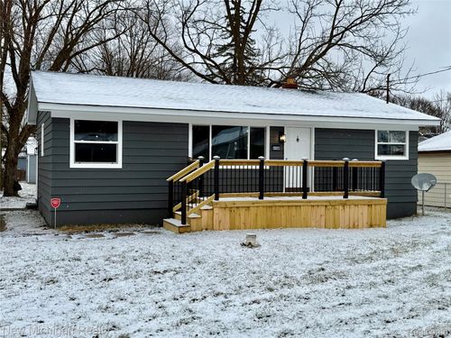 4108 Brown St, Flint, MI, 48532-4514 | Card Image