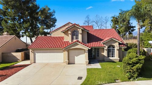 7320 Harvest St, Fontana, CA, 92336-1672 | Card Image