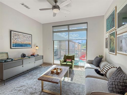 3207-170 Malone St, Houston, TX, 77007-8115 | Card Image