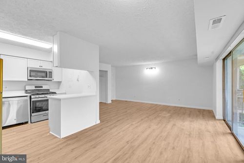apt-103-7855 Enola St, MCLEAN, VA, 22102-7834 | Card Image