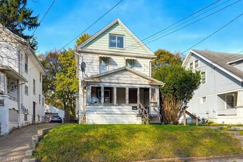 820 Aberdeen St, Akron, OH, 44310-2017 | Card Image