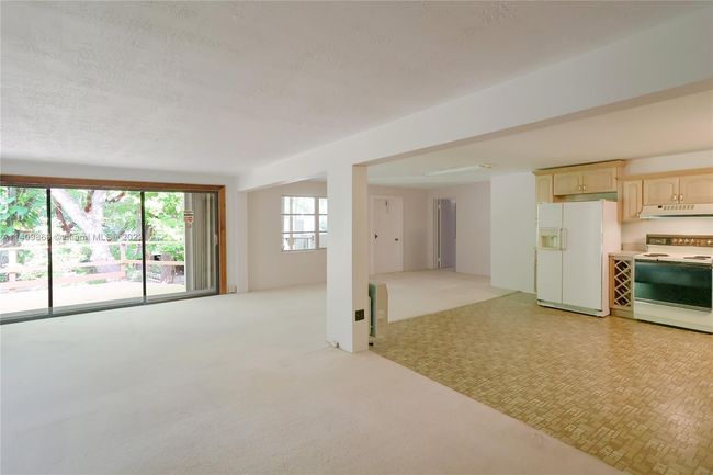 82260 Overseas Hwy, House other with 3 bedrooms, 3 bathrooms and null parking in Islamorada FL | Image 4