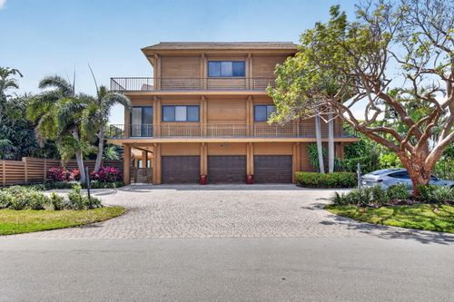 122 Andrews Ave, Delray Beach, FL, 33483-7025 | Card Image