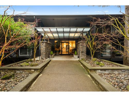 69-16250 Pacific Hwy, Lake Oswego, OR, 97034-4027 | Card Image