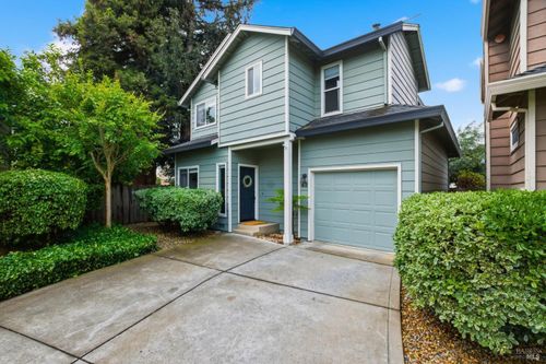 62 Avalon Court, Napa, CA, 94558 | Card Image