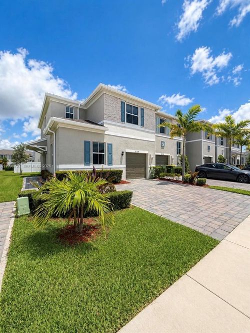 823 Se 17th St, Homestead, FL, 33034 | Card Image