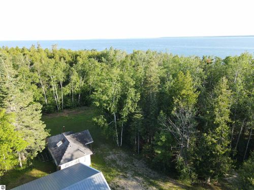 1550 Birch Dr, Mackinaw City, MI, 49701 | Card Image