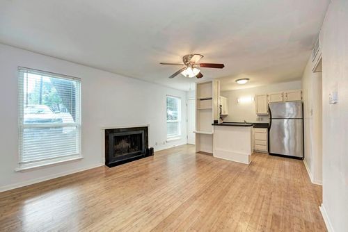 apt-113-1000 W 26th St, Austin, TX, 78705-4332 | Card Image