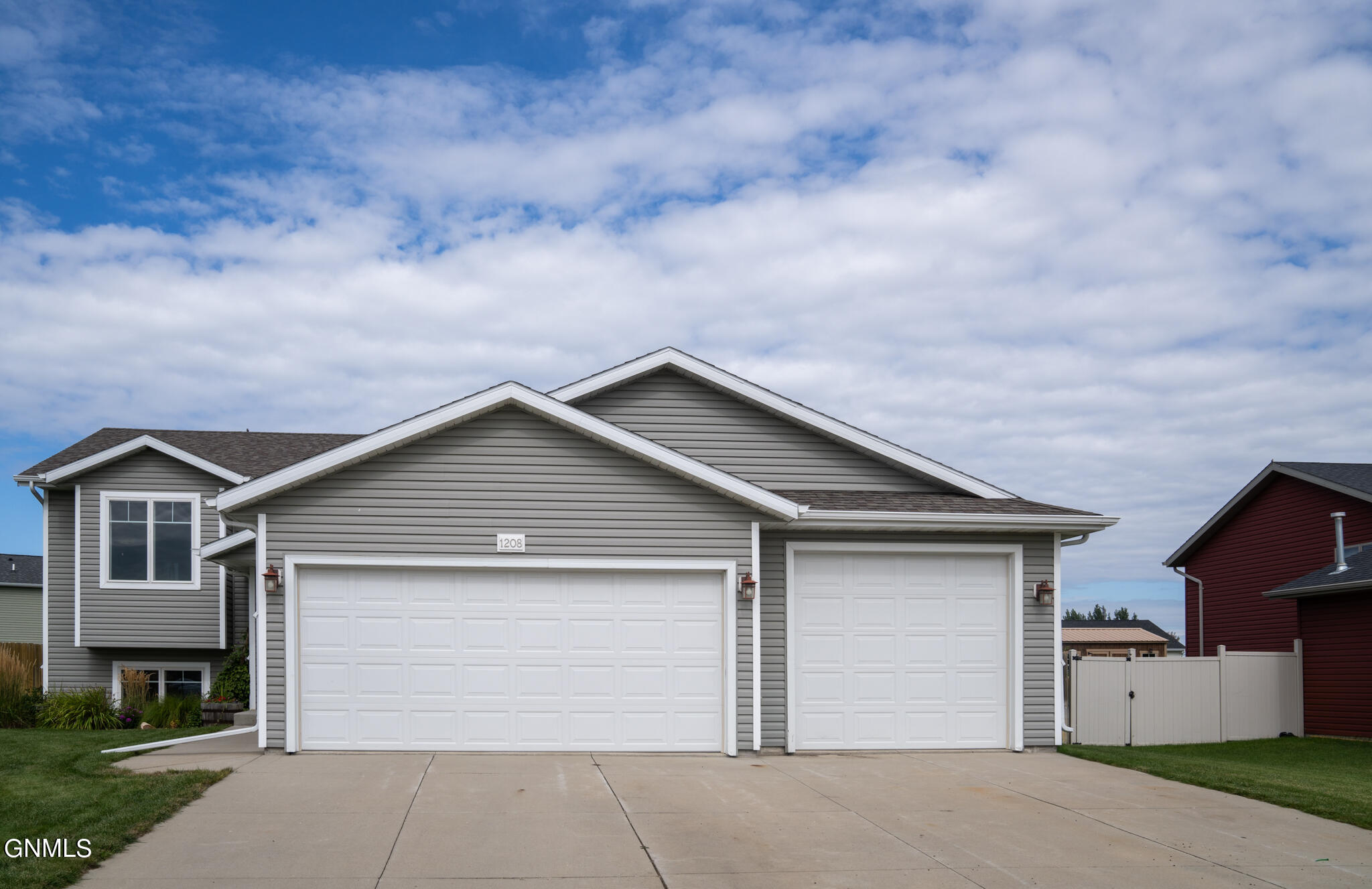 Shires Dr, Mandan, ND 58554