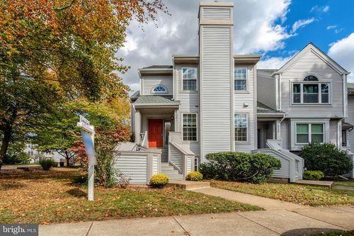 6001 Creekstone Ln, CENTREVILLE, VA, 20120-3408 | Card Image