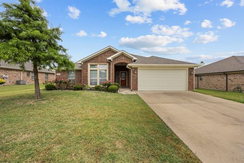 709 W Sheila Cir, Joshua, TX, 76058-2917 | Card Image