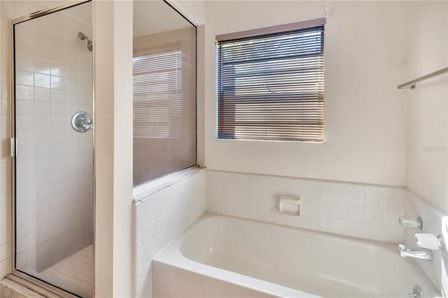 2556 Arborwood Dr, House other with 4 bedrooms, 2 bathrooms and null parking in Valrico FL | Image 17