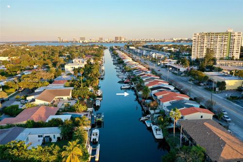 1945 Ne 123rd St, North Miami, FL, 33181-2804 | Card Image