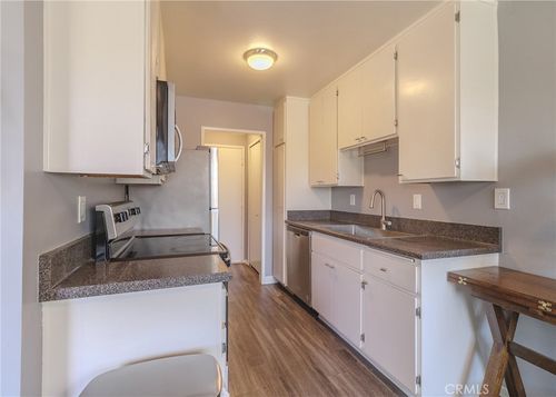 d320-12200 Montecito Rd, Seal Beach, CA, 90740 | Card Image