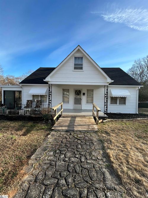 304 Stutts Ave, union, SC, 29379-2049 | Card Image