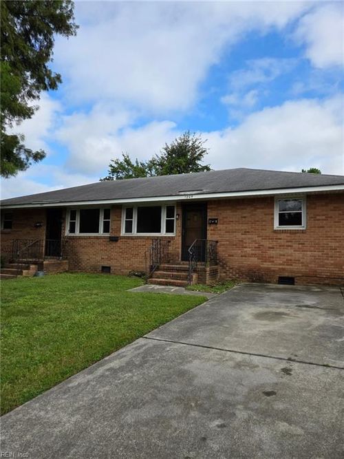 1207 Freeman Avenue, Chesapeake, VA, 23324 | Card Image