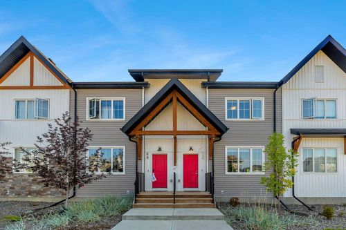 72 Creekside Boulevard Sw, Calgary, AB, T2X4R1 | Card Image