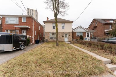 73 Buttonwood Ave, House other with 3 bedrooms, 3 bathrooms and 2 parking in York ON | Image 2