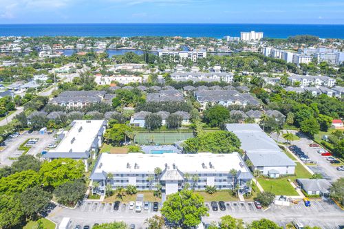 240 Se 10th St, Delray Beach, FL, 33483-3491 | Card Image