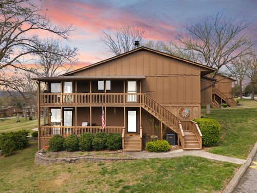 21-2-21-2 Woodson Cove Dr, Bronston, KY, 42518-9400 | Card Image