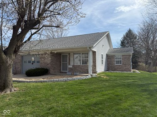 413 Dangerfield Dr, Beech Grove, IN, 46107-2559 | Card Image