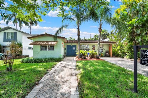 1214 Polk St, Hollywood, FL, 33019-1035 | Card Image