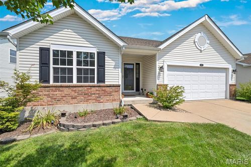 417 Briarchase Pl, Lake St Louis, MO, 63367-6454 | Card Image