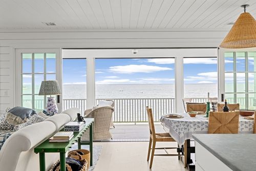 11 Bay Rd, Mattapoisett, MA, 02739-2253 | Card Image