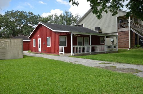 1821 E Winn St, Kemah, TX, 77565-2105 | Card Image