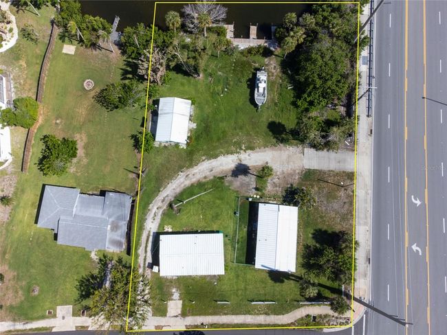 1999 Placida Rd, Home with 5 bedrooms, 3 bathrooms and null parking in Englewood FL | Image 5