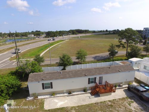 2501 Amberly Rd Ne, Palm Bay, FL, 32905-2740 | Card Image