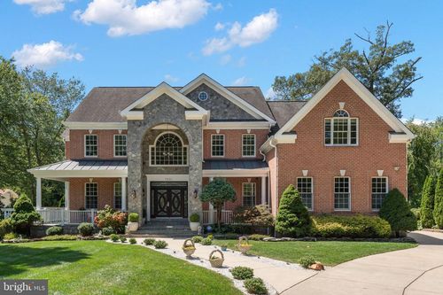 7331 Calvert St, ANNANDALE, VA, 22003-5843 | Card Image