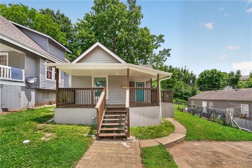 221 N 25th St, Kansas City, KS, 66102-4625 | Card Image