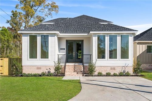 2337 Orleans St, Mandeville, LA, 70448-3633 | Card Image