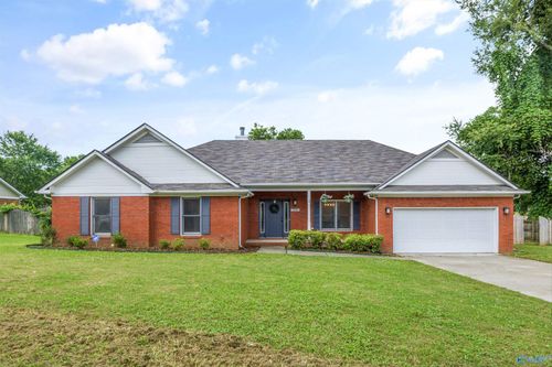 138 Spring Farm Rd, Huntsville, AL, 35811-8560 | Card Image