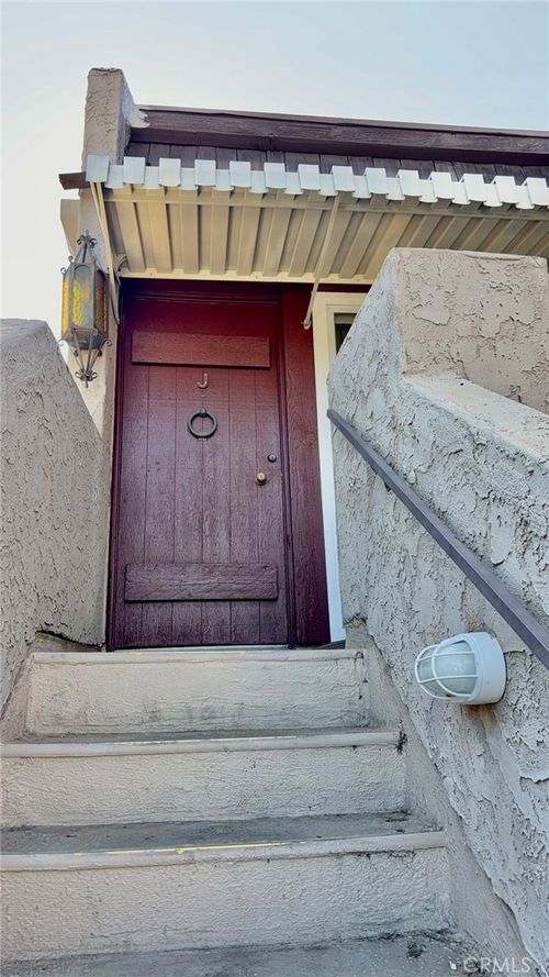 621 N Alhambra Ave, Monterey Park, CA, 91755-1361 | Card Image