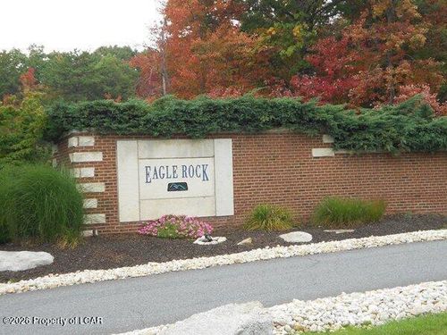 EA.242 Algonquin Dr, Hazleton, PA, 18202 | Card Image