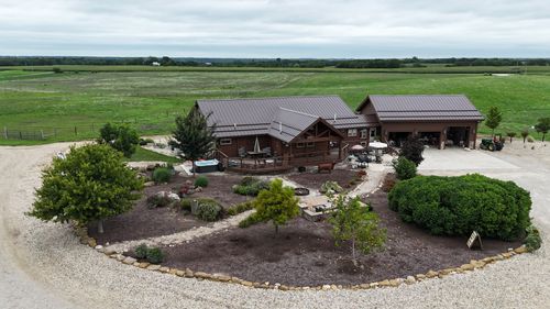 2951 N 28th Rd, Seneca, IL, 61360-9547 | Card Image