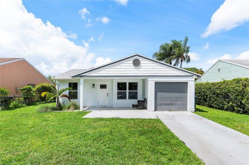 8257 Cedar Hollow Ln, Boca Raton, FL, 33433-6811 | Card Image
