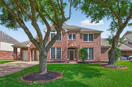 5911 Indian Hills Ln, Sugar Land, TX, 77479-8936 | Card Image