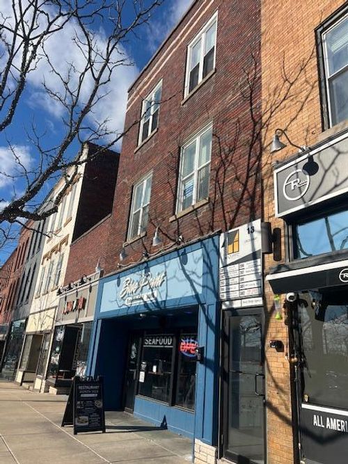 13 Lincolnway, Valparaiso, IN, 46383 | Card Image